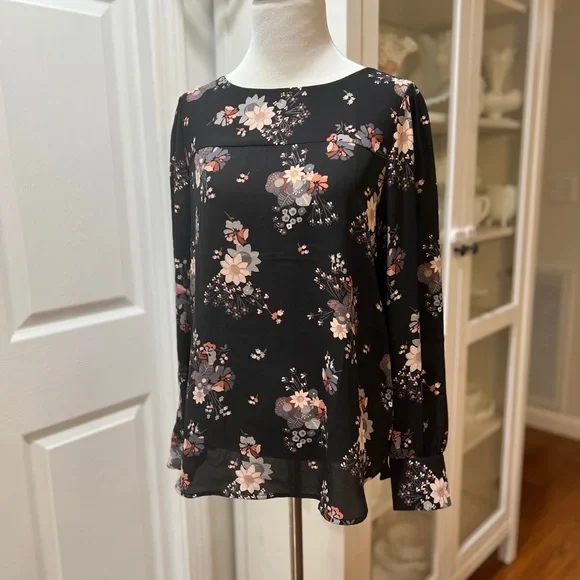 LOFT Black Floral Long-Sleeve Keyhole Back Top - Picture 2 of 6